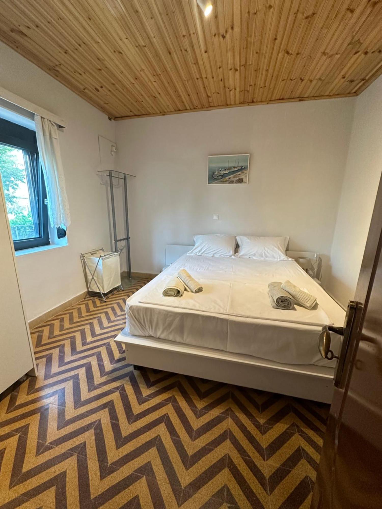 Solmar Aegina With Private Pool - Jacuzzi Apartment Khloi Exterior photo